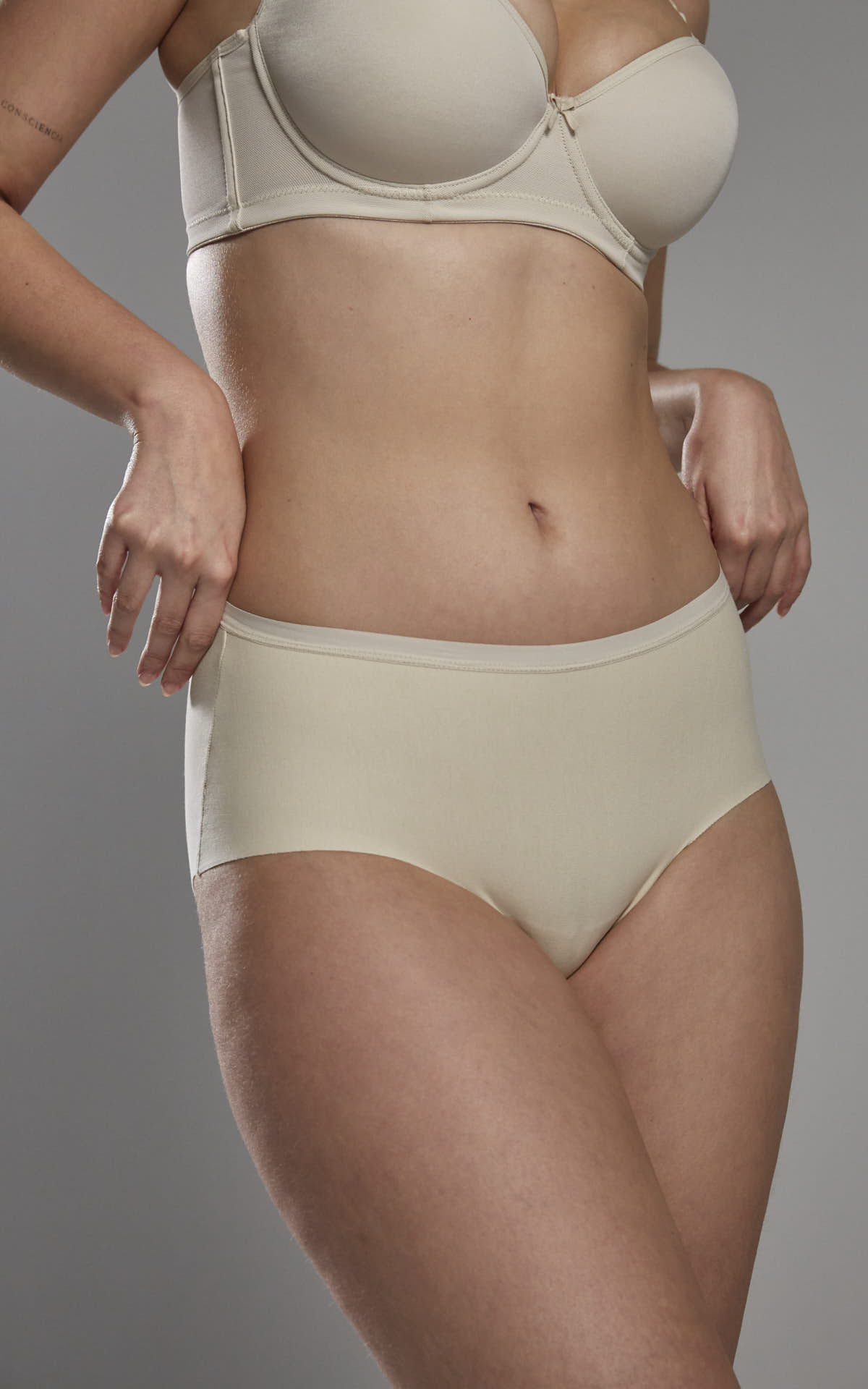 Panty cachetero Diane (020863)